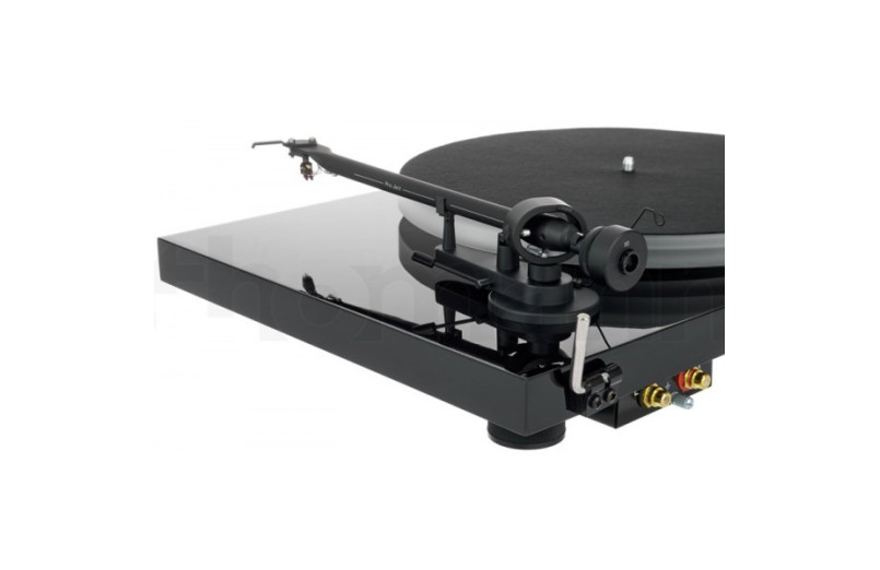 Pro-Ject debut III DC esprit om10