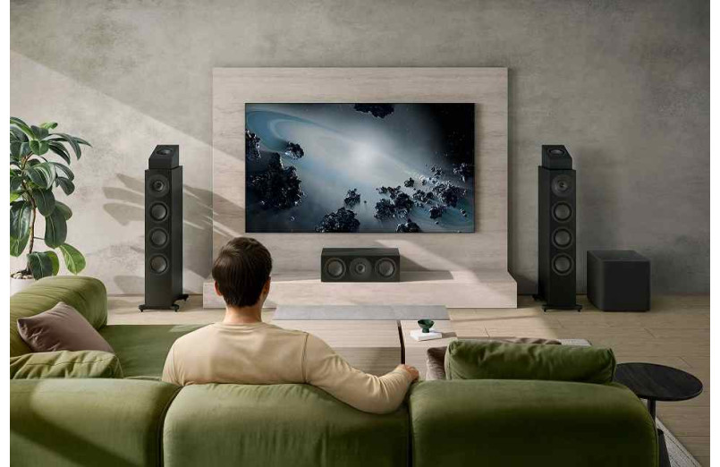 KEF Q6 Meta