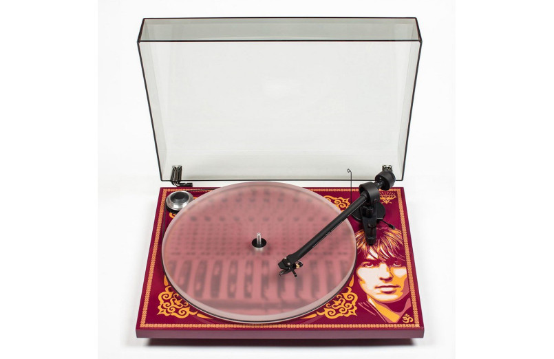 PRO-JECT ESSENTIAL III GEORGE...